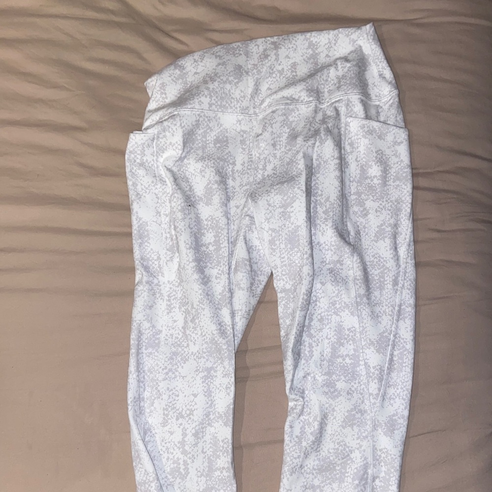 White RBX white Python 3/4 leggings